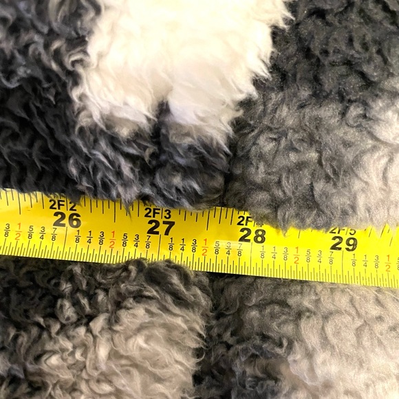 Berkshire OS Plaid Poncho NWOT - Picture 10 of 16